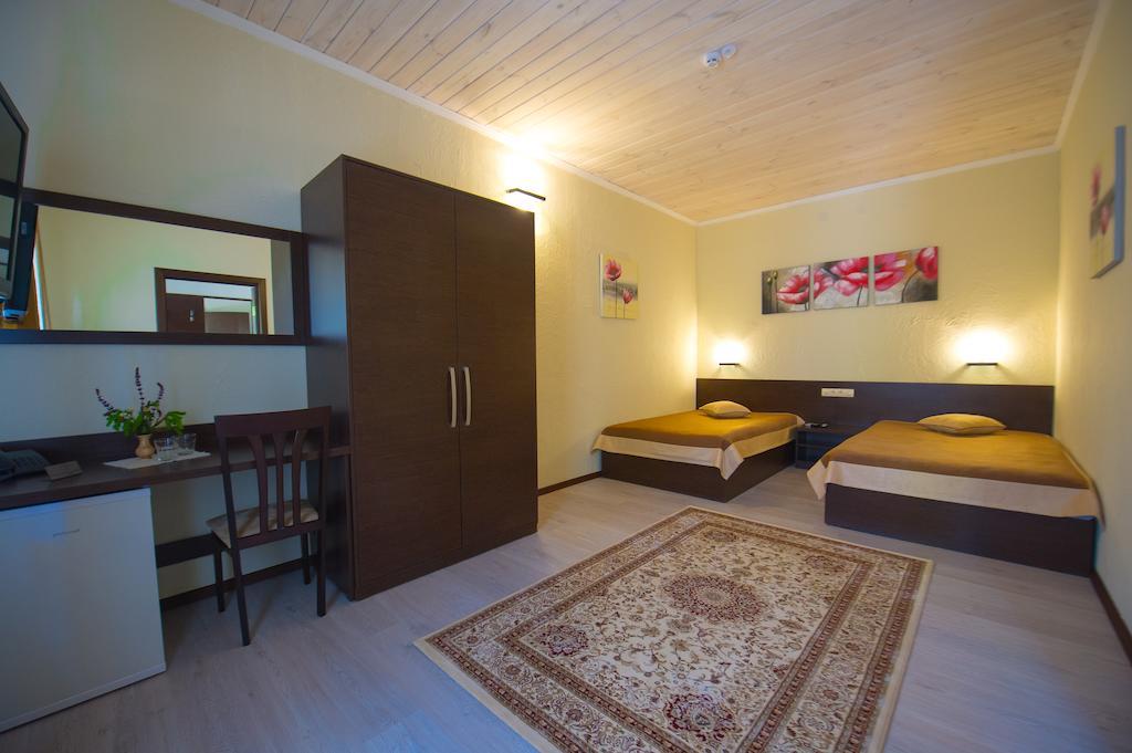 Prince Trubetskoi Winery Hotel Nova Kakhovka Ruang foto
