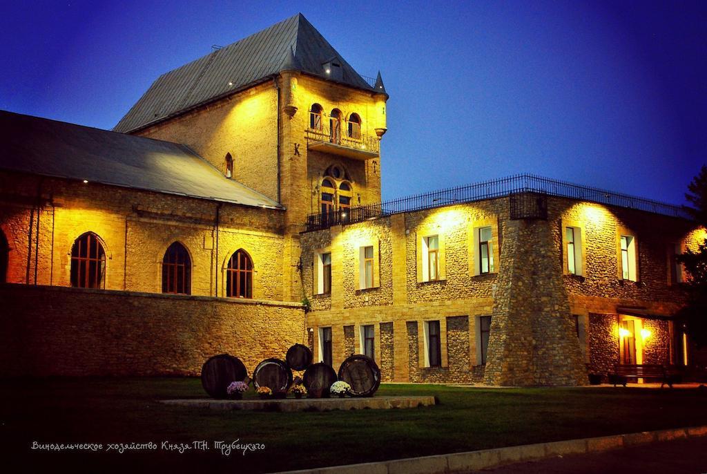 Prince Trubetskoi Winery Hotel Nova Kakhovka Bagian luar foto